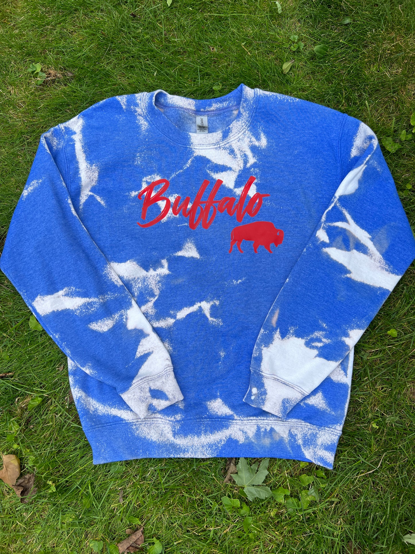 Buffalo script bleach crewneck