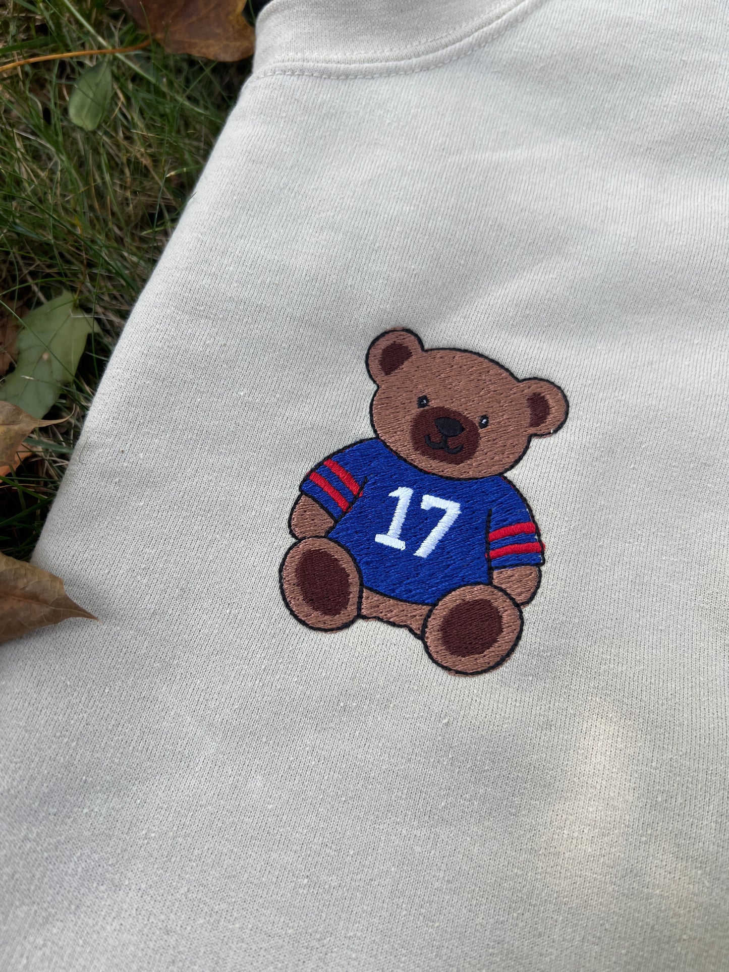 JA 17 Bear embroidered crewneck