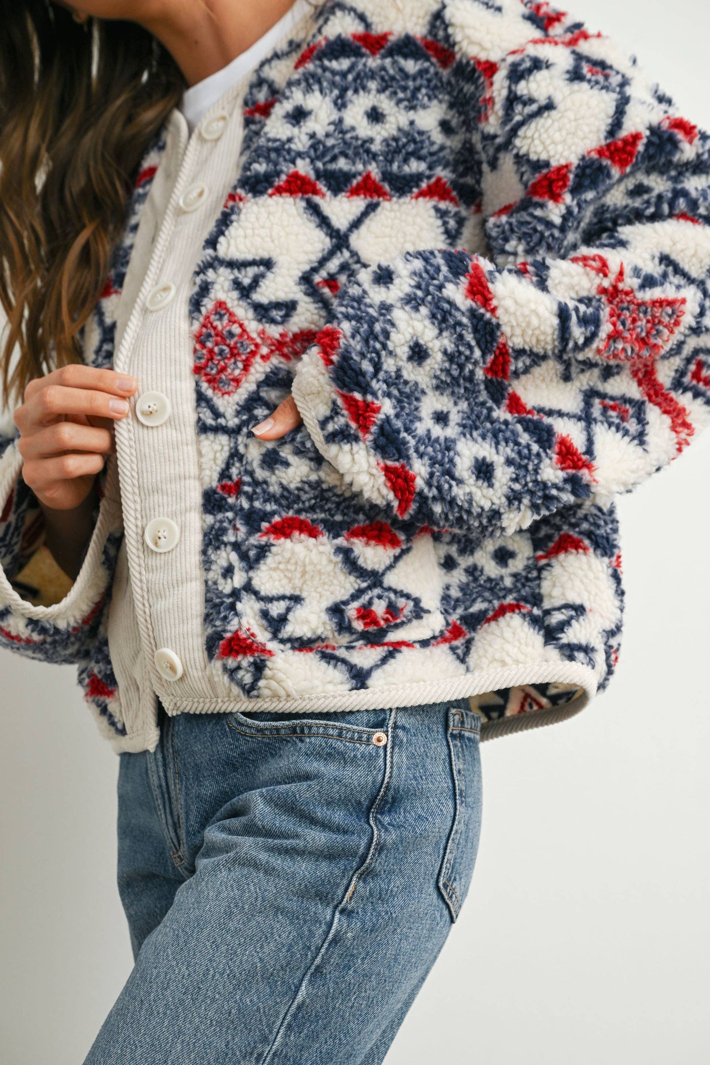 Buttoned Graphic Fleece Long Sleeve Jacket: IVORY / NAVY