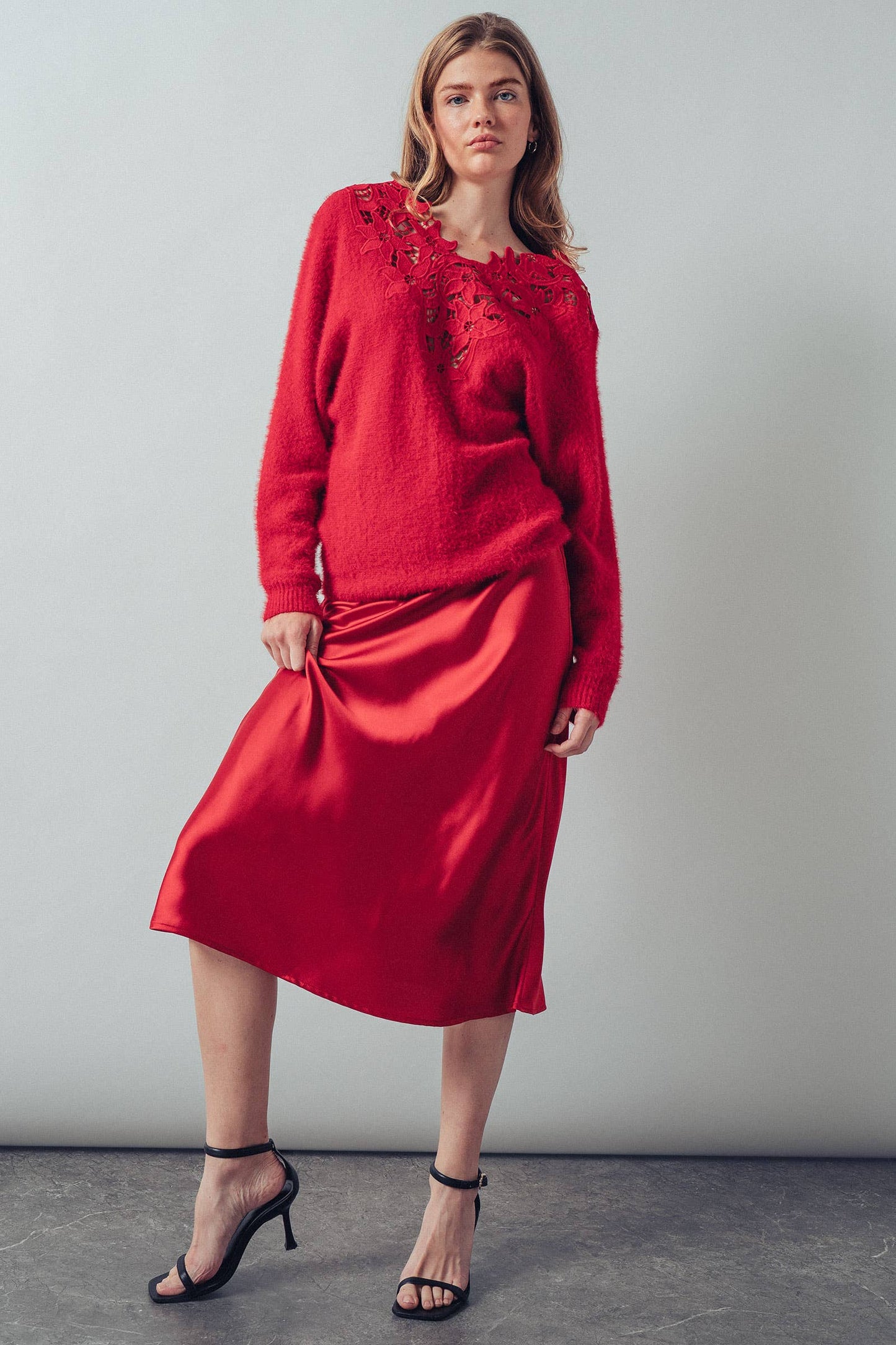 Lace Appliqué Eyelash Knit V-Neck Sweater