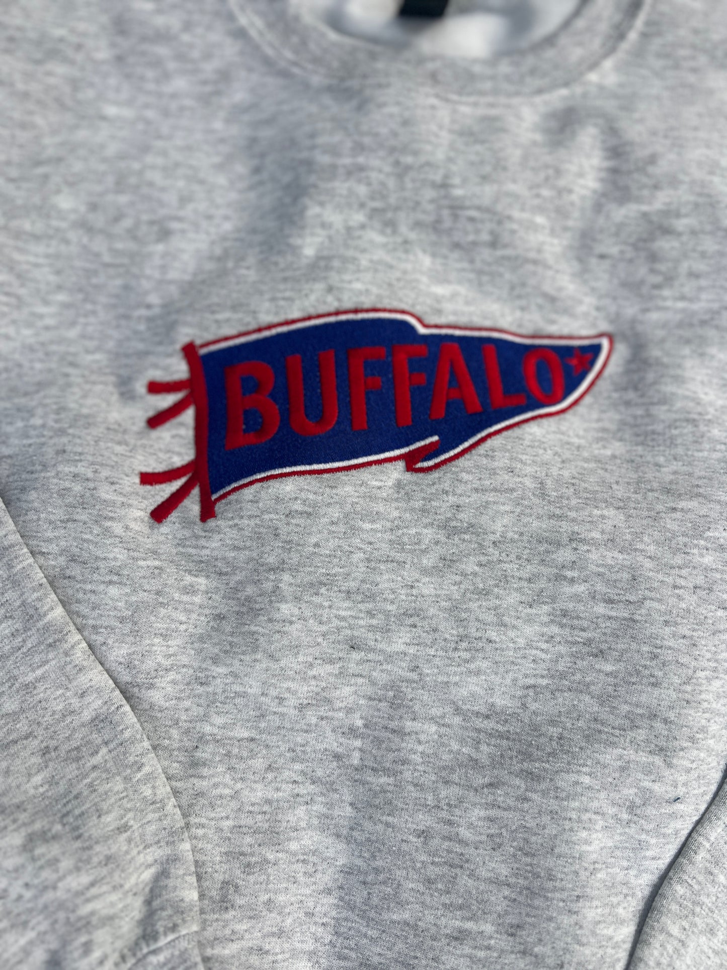 Buffalo embroidered pennant crew
