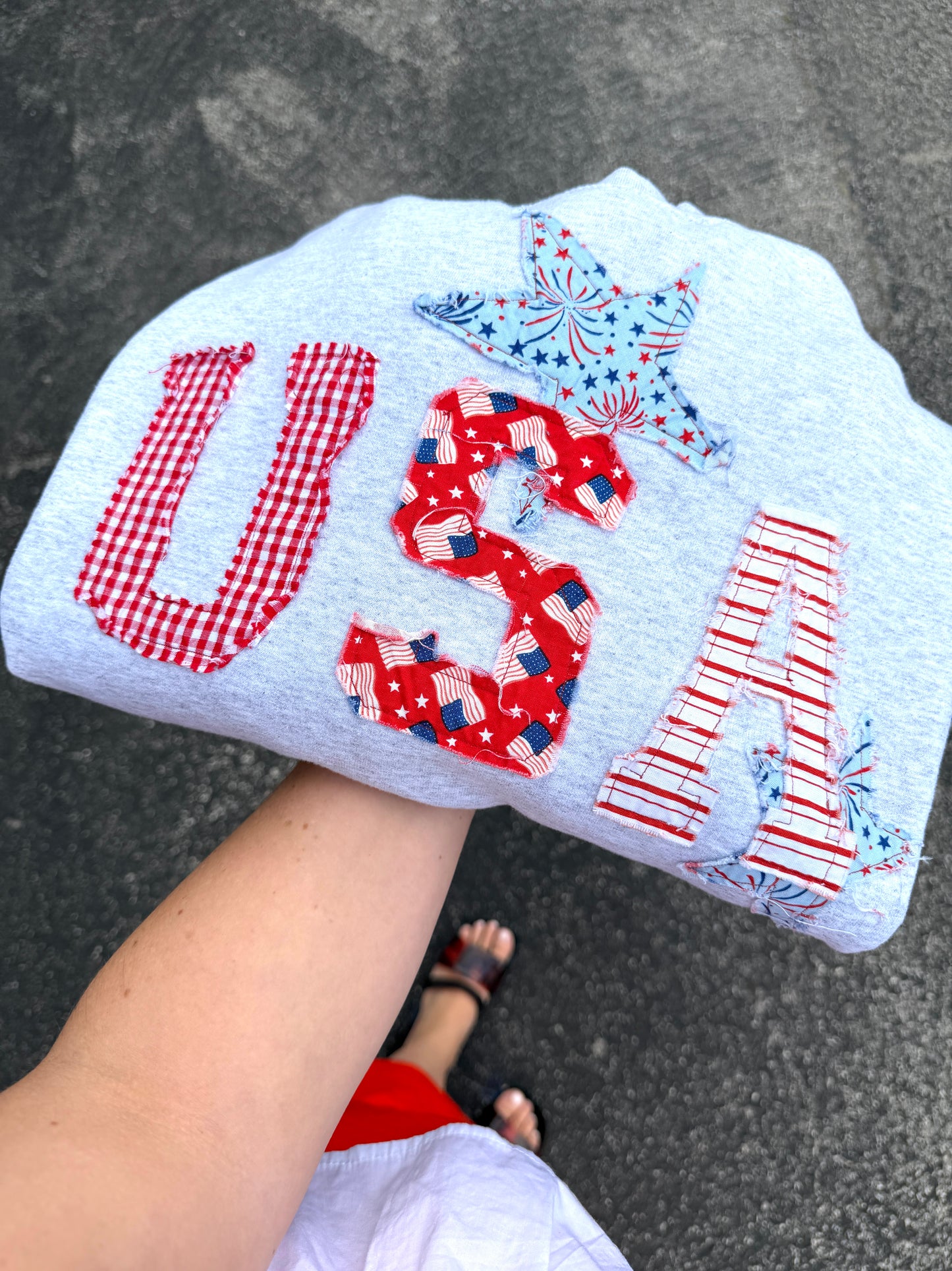 USA Patchwork Applique Sweatshirt, Patchwork Americana Crewneck, Embroidered Crewneck