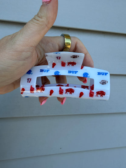Buffalo cluster hair clip