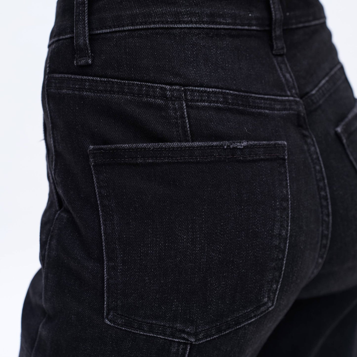 SUPER HIGH RISE WIDE LEG JEANS: BLACK