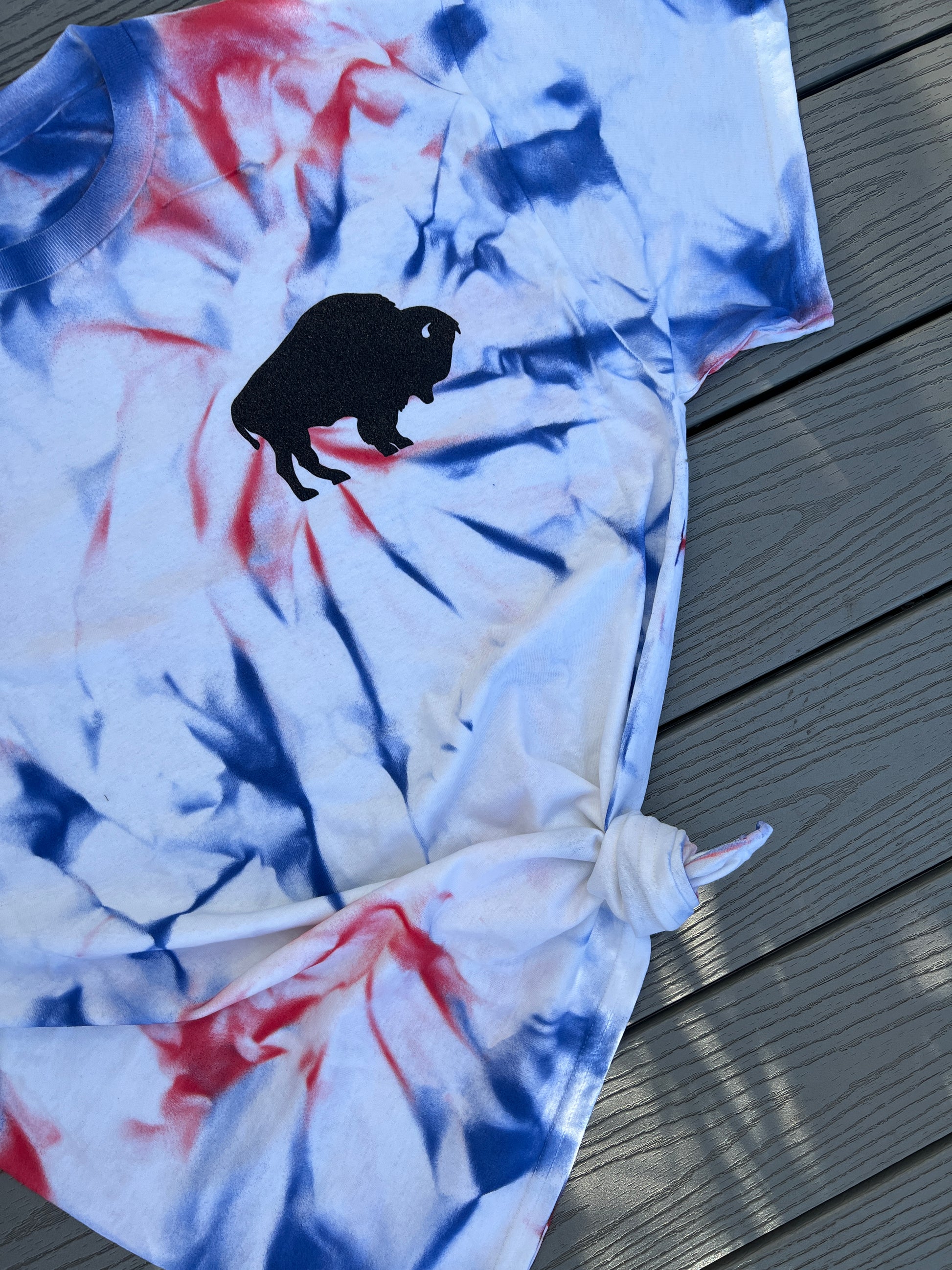 Buffalo tie-dye monogram tee – True Stitches